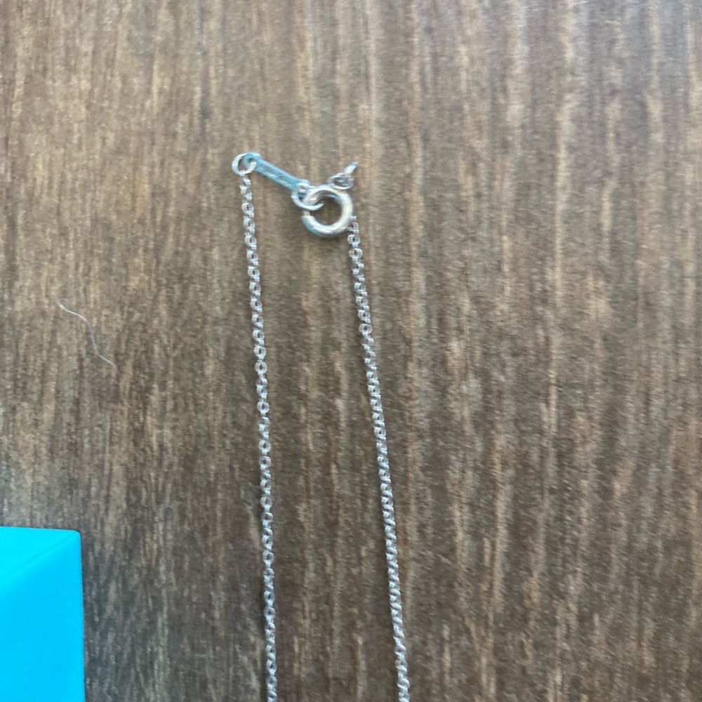 LIKE NEW! Tiffany & Co. Paloma Picasso Olive Leaf Heart Sterling Silver Necklace - Picture 6 of 10